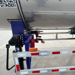 ZJW9400GYU TYPE 28.5m³ Carbon dioxide transport vehicle